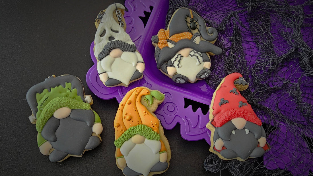 Halloween Gnomies online cookie decorating class