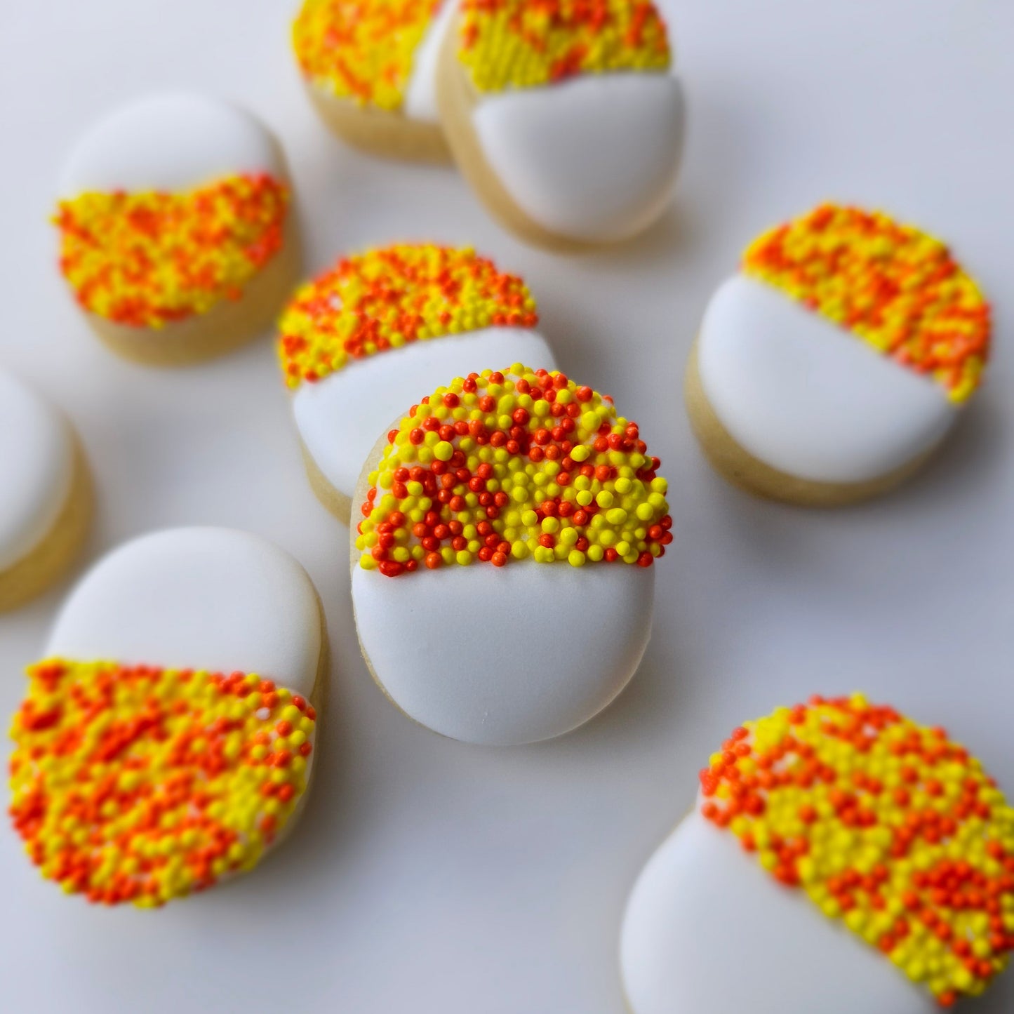 Sugar cookies that look like medicine capsules